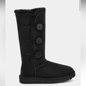 Three Button Bailey Uggs